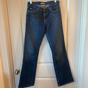 Tommy Hilfiger Women’s Low rise Boot cut jeans, 8